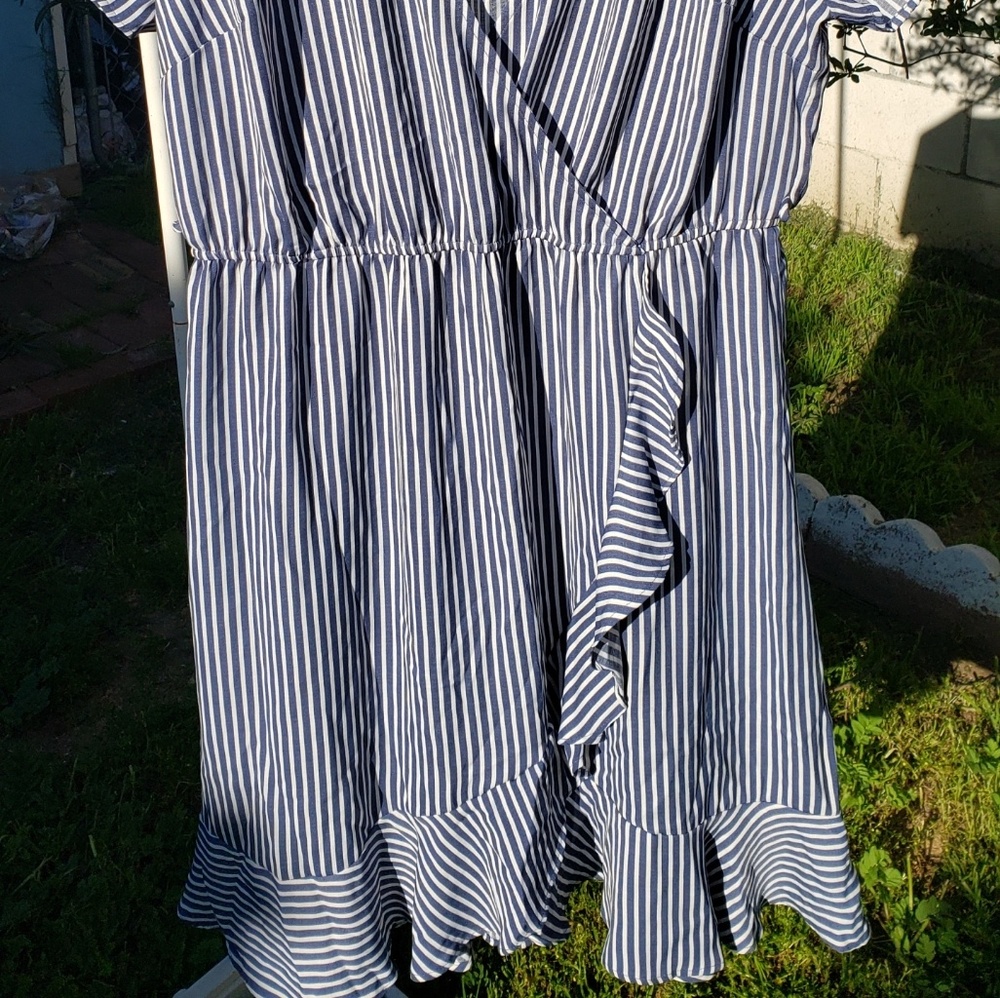 Wrap Dress - Picture 3 of 5